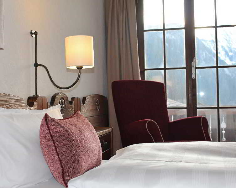 Huus Gstaad Hotel Saanen Luaran gambar